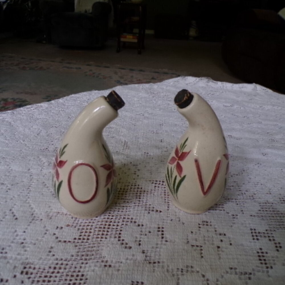 π«1940s Vintage French Farm House Olive Oil and Vinegar Cruet Set - Picture 2 of 5